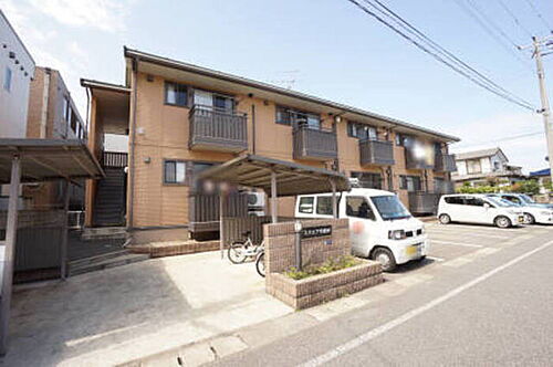 新潟県新潟市東区空港西１丁目 2階建
