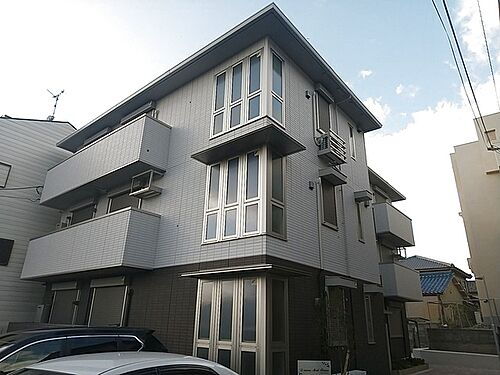 大阪府大東市野崎３丁目 3階建 築3年10ヶ月