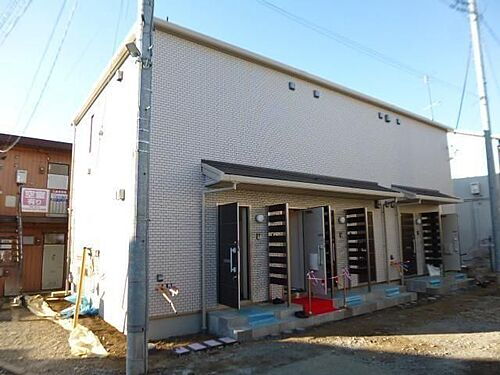 神奈川県伊勢原市石田 2階建