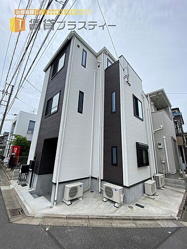 東京都江戸川区鹿骨２丁目 3階建