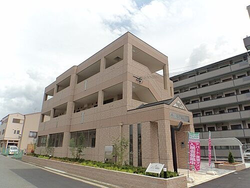 大阪府泉大津市曽根町２丁目 築11年4ヶ月 2階建