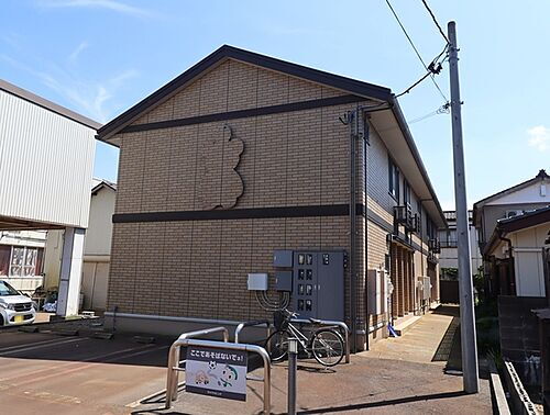 新潟県長岡市寿２丁目 賃貸アパート