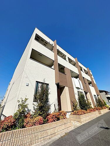 大阪府松原市天美西３丁目 築9年9ヶ月 3階建