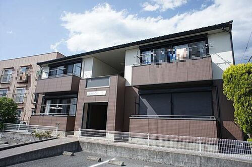 シャーメゾンＢ 2階建