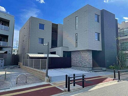 グリナージュ 3階建