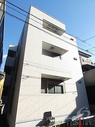 大阪府大阪市都島区御幸町１丁目 3階建