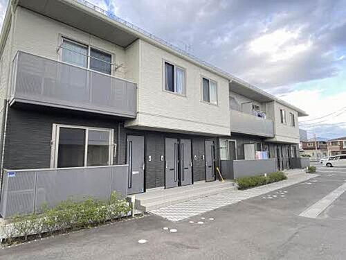 シャーメゾントミーＣ 2階建