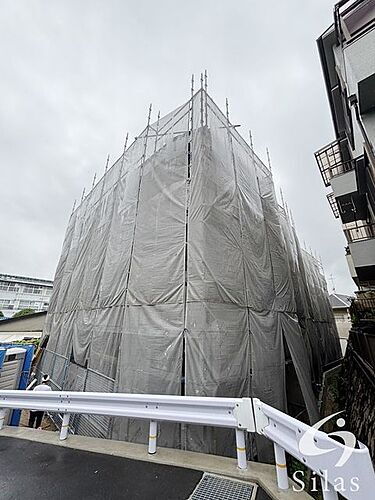 大阪府四條畷市大字清瀧 3階建