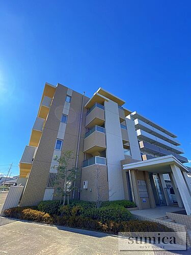大阪府泉佐野市笠松２丁目 4階建