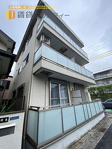千葉県市川市東国分１丁目 3階建