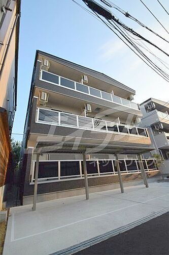 大阪府吹田市東御旅町 築8年4ヶ月 3階建