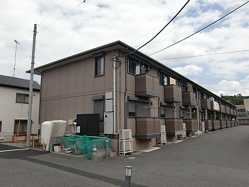 東京都八王子市西寺方町 2階建