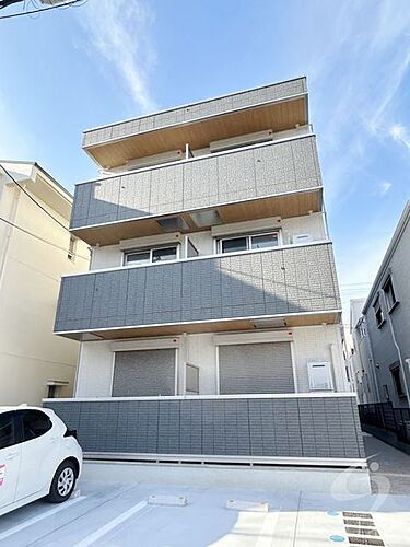 兵庫県神戸市東灘区魚崎南町７丁目 3階建