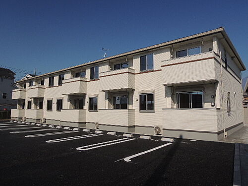 静岡県富士市今泉 2階建