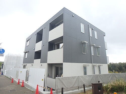 東京都稲城市長峰２丁目 3階建 築4年2ヶ月