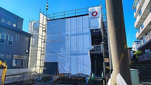 神奈川県大和市中央２丁目 3階建 