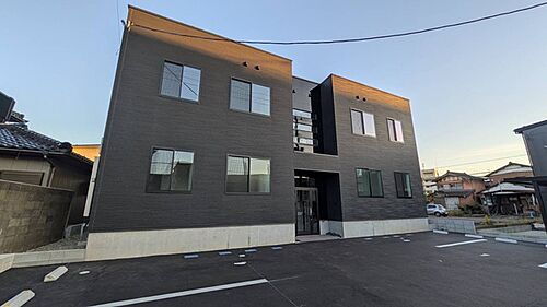 新潟県長岡市愛宕３丁目 賃貸アパート