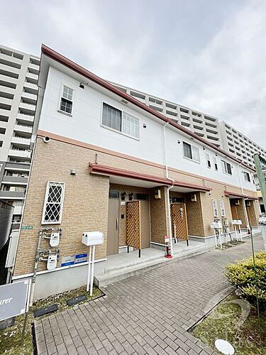 大阪府堺市堺区中三国ヶ丘町１丁 賃貸アパート