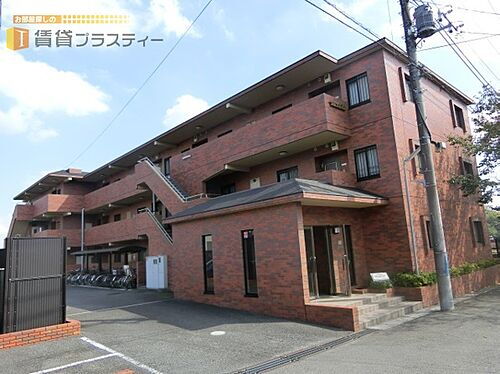 千葉県市川市宮久保２丁目 3階建 築26年1ヶ月