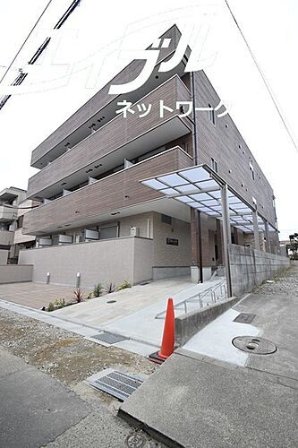 大阪府吹田市垂水町１丁目 3階建 築5年7ヶ月