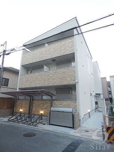 大阪府大阪市生野区巽中２丁目 3階建