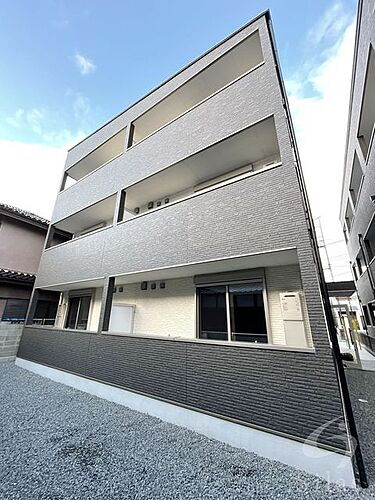 大阪府堺市堺区石津町２丁 賃貸アパート