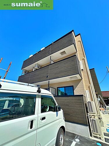和歌山県和歌山市和歌浦東３丁目 3階建