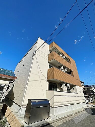 大阪府堺市東区草尾 3階建