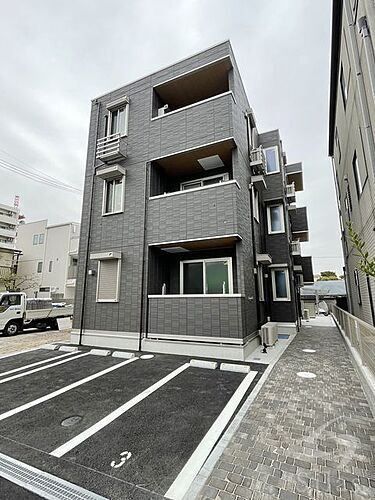 兵庫県明石市日富美町 3階建 築2年4ヶ月