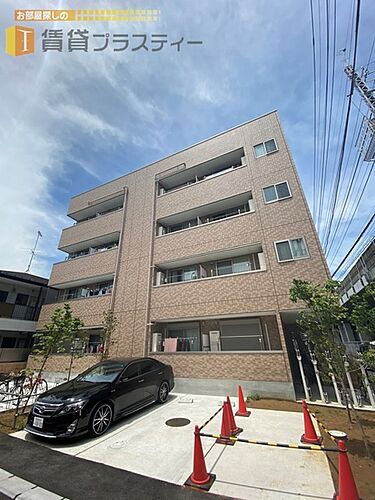 千葉県市川市鬼高２丁目 4階建