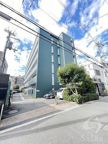 大阪府大阪市住吉区万代東１丁目 6階建