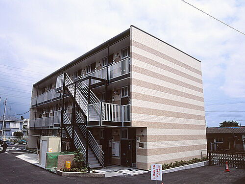 神奈川県横浜市瀬谷区阿久和西４丁目 3階建 築19年1ヶ月