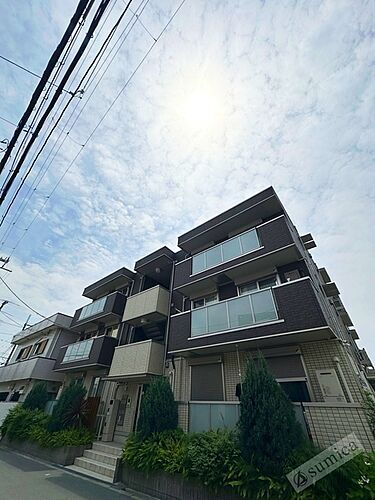 リバード東住吉 3階建
