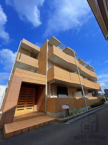 大阪府泉佐野市羽倉崎１丁目 築18年9ヶ月 3階建