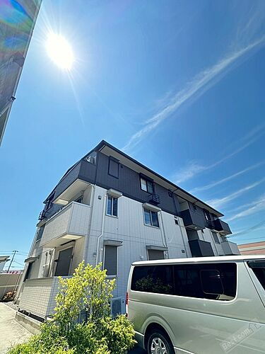 ウィステリア　フィレール 3階建