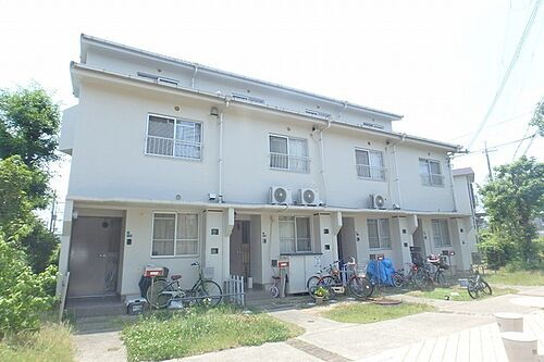 大阪府富田林市藤沢台２丁目 2階建