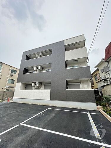 大阪府八尾市竹渕１丁目 3階建 築3年9ヶ月