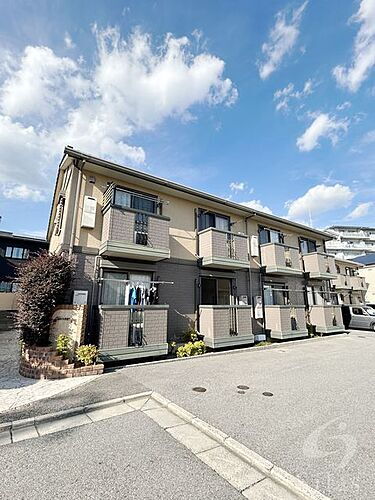 兵庫県宝塚市山本南１丁目 2階建