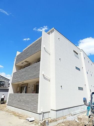 大阪府大阪市淀川区加島１丁目 3階建 築4年10ヶ月