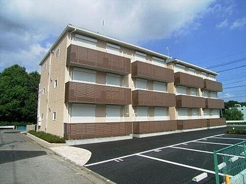 新守谷ヒルズ壱番館−ＩＩ 3階建