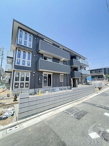 大阪府堺市西区鳳北町６丁 3階建