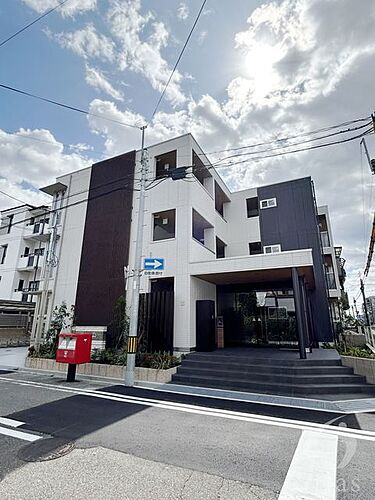兵庫県西宮市上甲子園４丁目 3階建 築1年9ヶ月