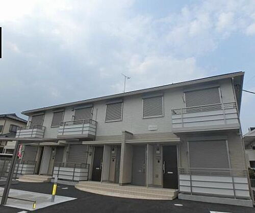 神奈川県伊勢原市下落合 2階建 築10年