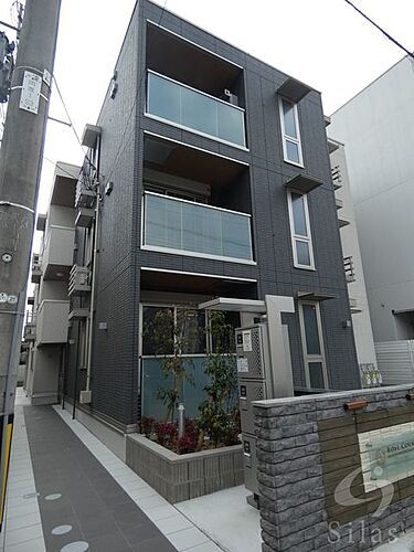 兵庫県西宮市深津町 築4年3ヶ月 3階建