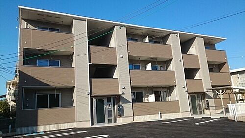 プラザハウス 3階建