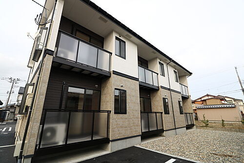 新潟県新潟市東区石山６丁目 賃貸アパート