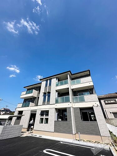 大阪府和泉市阪本町 3階建 築2年2ヶ月