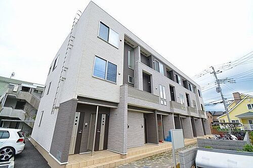 東京都青梅市新町５丁目 3階建 築8年7ヶ月