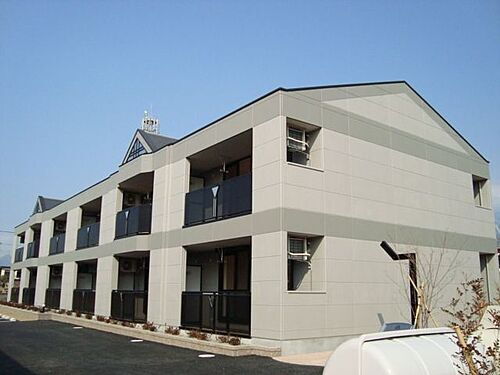 静岡県富士市厚原 2階建