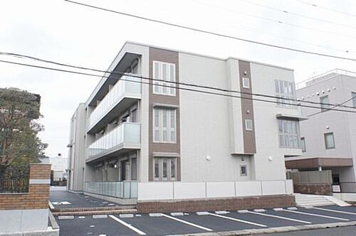 プレスタンテ駅南 3階建